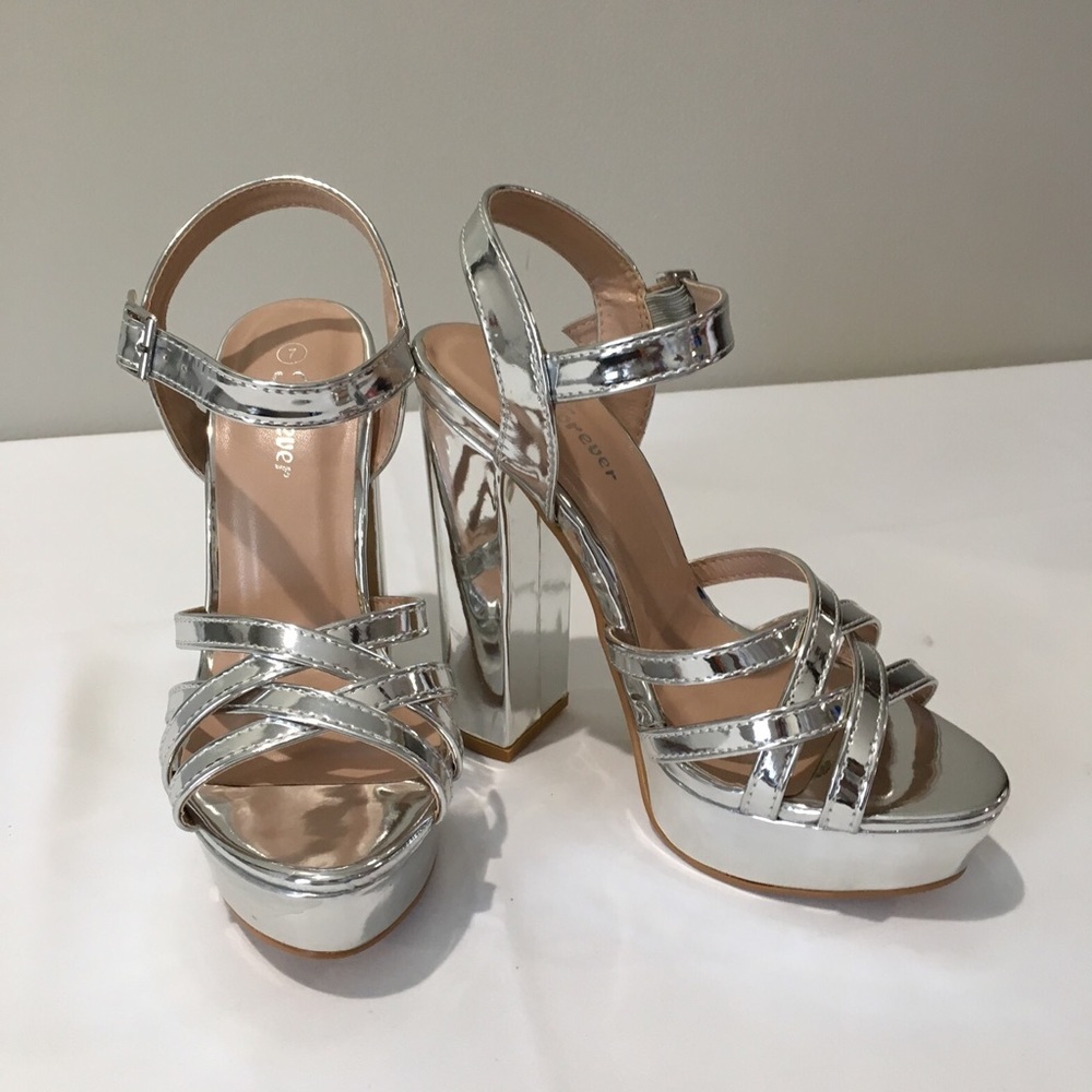 FOREVER-DRESS SANDALS Size 7M - Picture 4 of 8